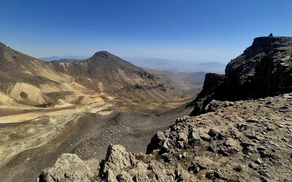 Skiato Trip Armenia - Връх Арагац