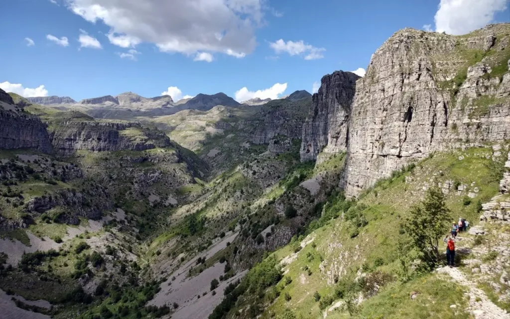 SKIATO Trip Greek Mountains - Каньонът Мега Лакос в Тимфи