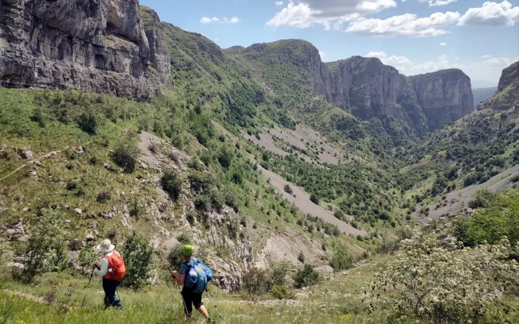 SKIATO Trip Greek Mountains - Мега Лакос